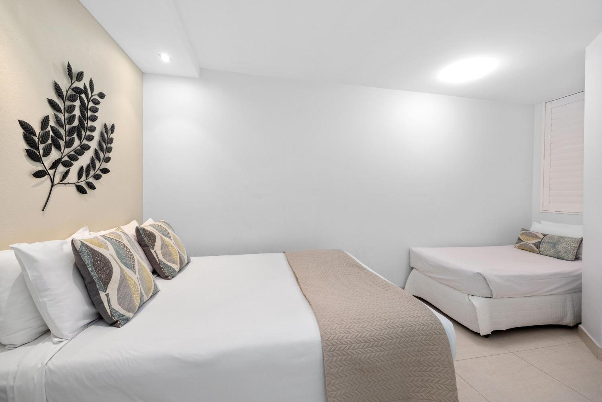 Fairshore 12: Absolute Beachfront, Direct Beach & Pool Access Noosa Heads Exteriör bild